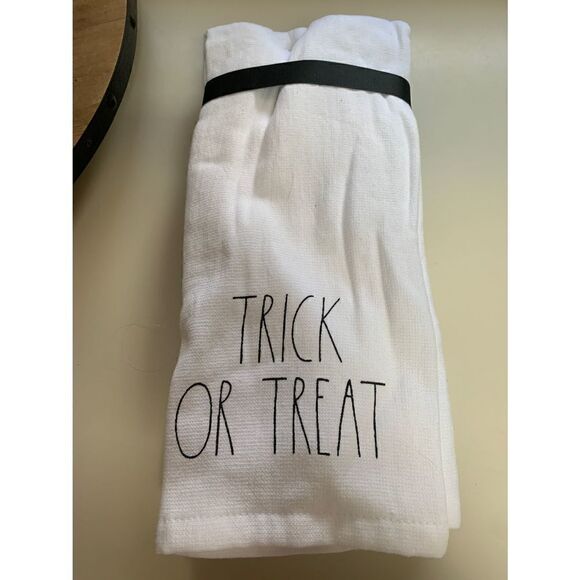 Rae Dunn Kitchen Towels Set Of 3 Trick Or Treat Happy Halloween and Checkerboard - Picture 3 of 4